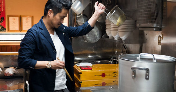 chef_onishi_yuki_1_563.jpg