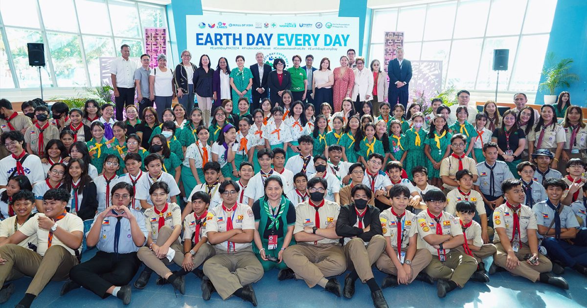 Building a greener future SM Supermalls DENR and partners launch Earth Day Every Day Project HERO