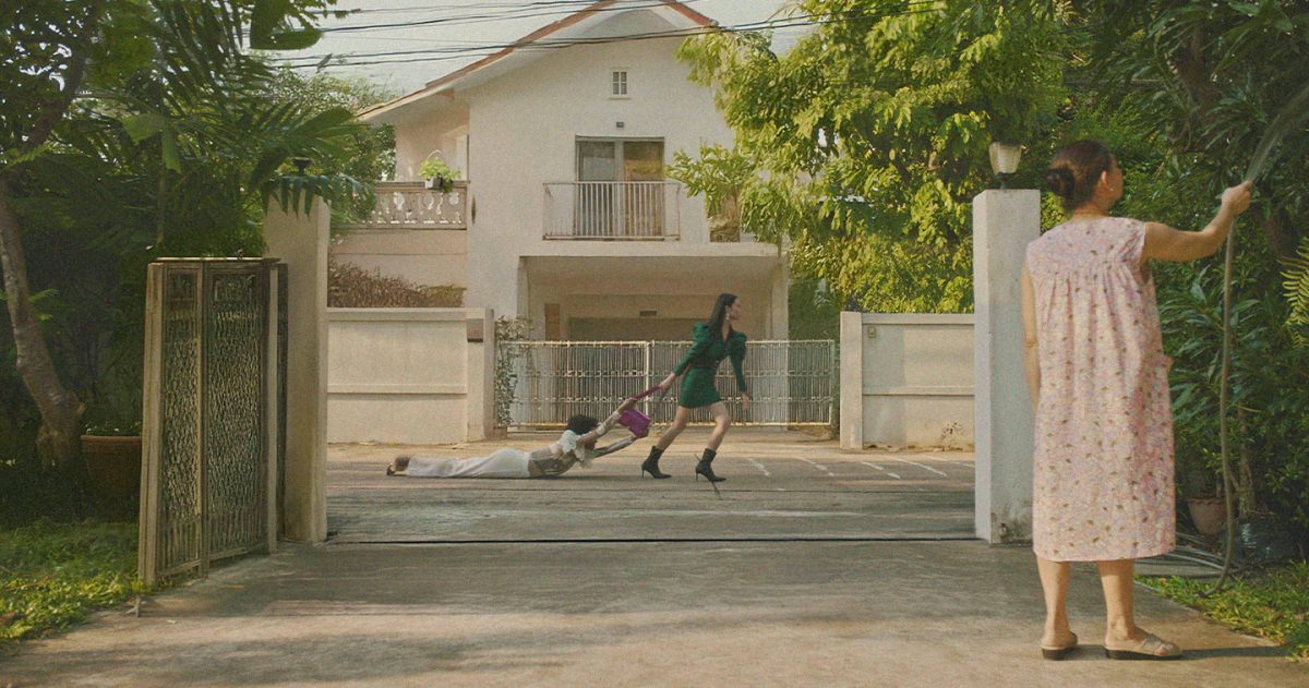 Keep the Best Gift to Yourself hero